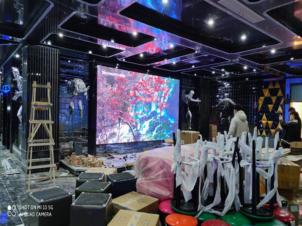 东丰室内P2.5全彩显示屏